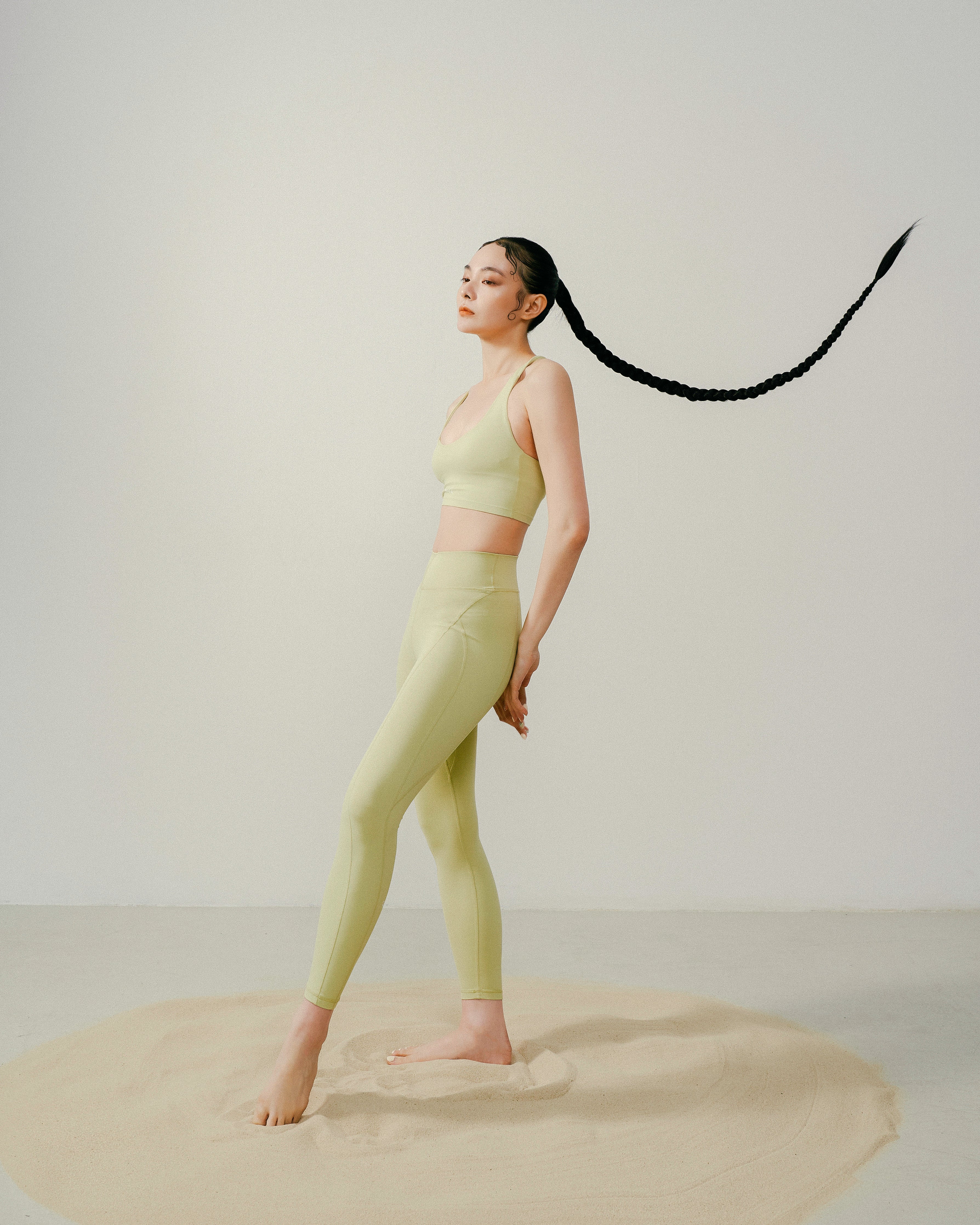 9:02 Crystal Top 細肩帶單雙設計Bratop-OLIVE