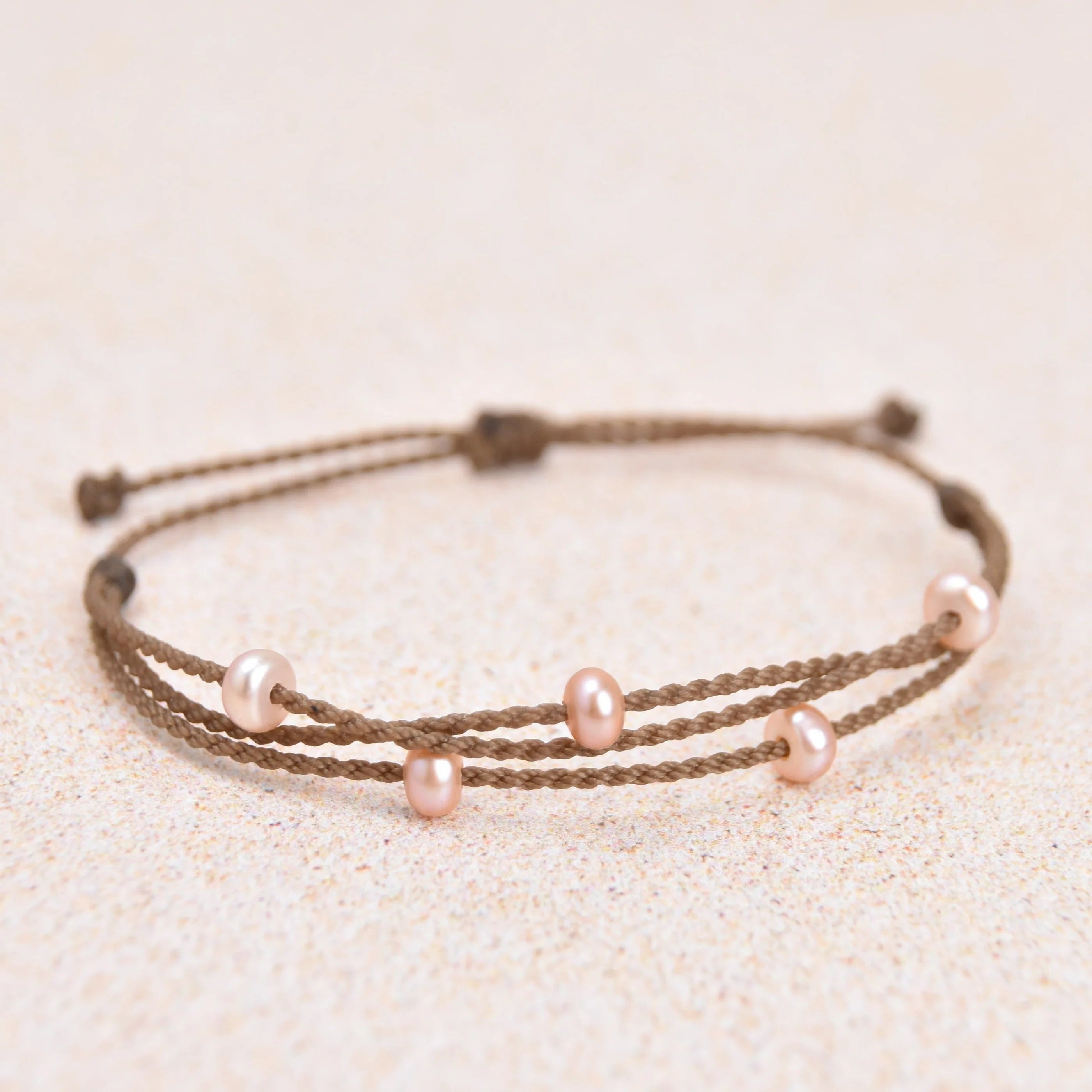 Tula Blue 防水編織手環 - 極簡 5 顆淡水珍珠系列