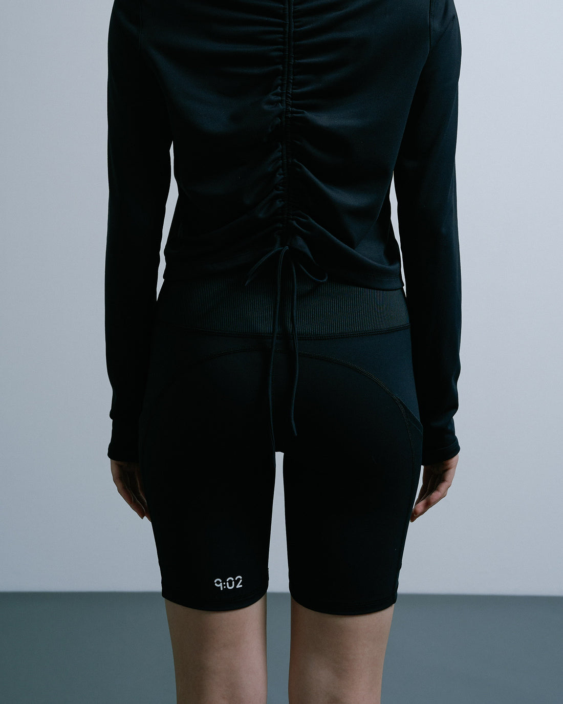 9:02 Long Sleeve Bow Top 蝴蝶結抽繩長袖外搭衣