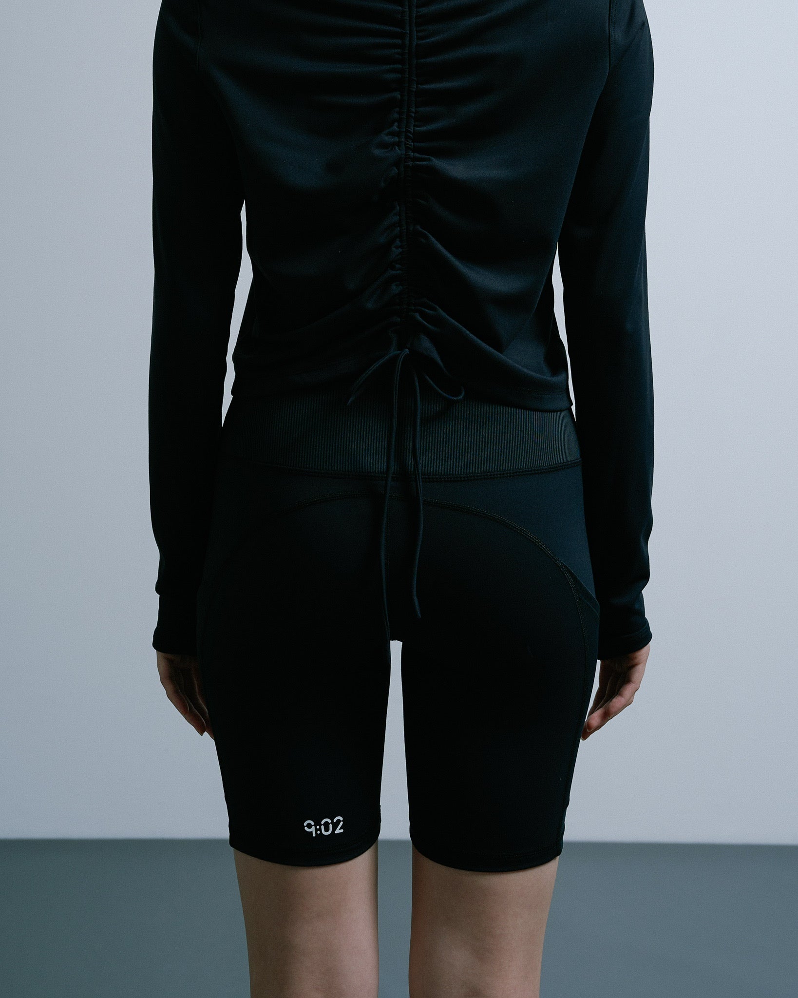 9:02 Long Sleeve Bow Top 蝴蝶結抽繩長袖外搭衣