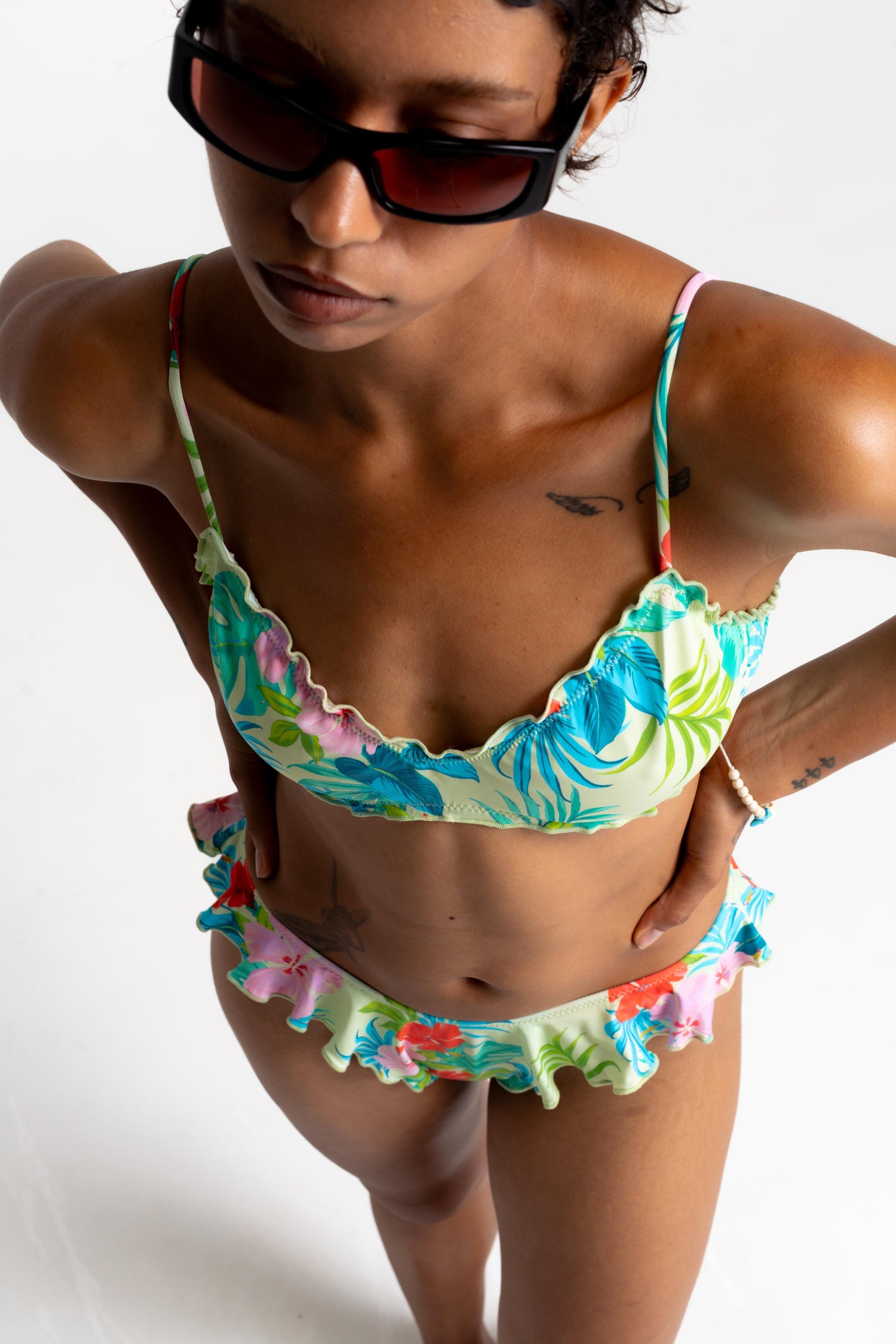 WET 曦光流影 - Farrah Bottom 甜美裙邊比基尼下身 熱帶叢林