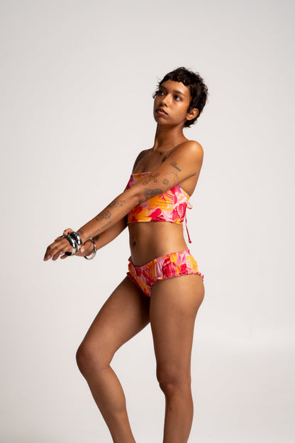 WET 熱浪潮光 - Farrah Bottom 甜美裙邊比基尼下身 扶桑焰舞